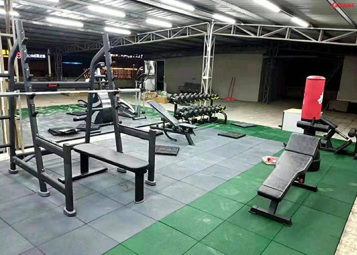 泡芙视频官方入口单位健身房器材